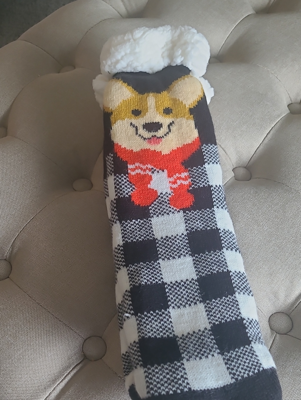 Cozy Black & White Plaid Corgi Sock with Non Slip Bottom. Bin 7